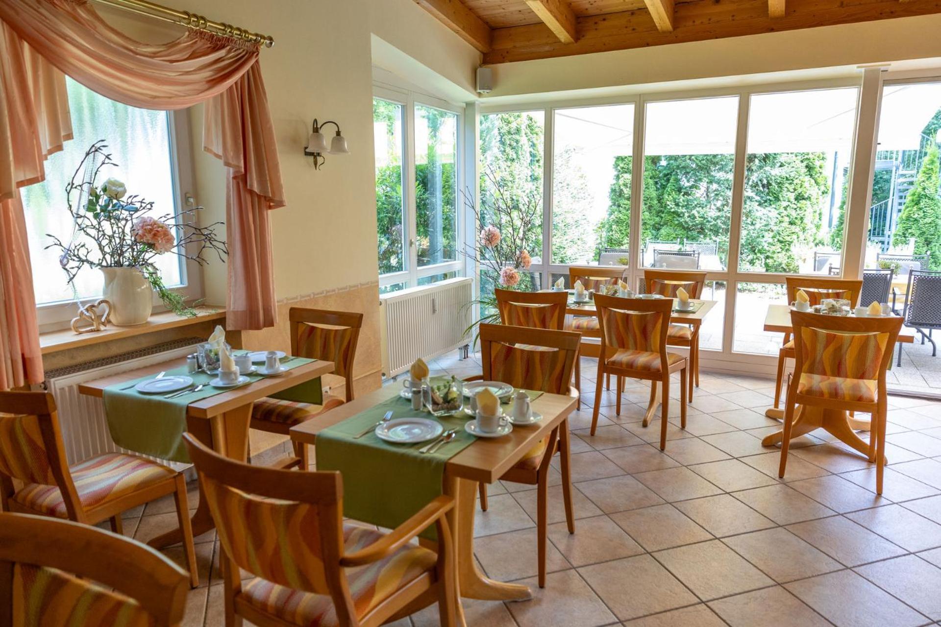 באד בירנבאך Hotel Sonnenhof מראה חיצוני תמונה